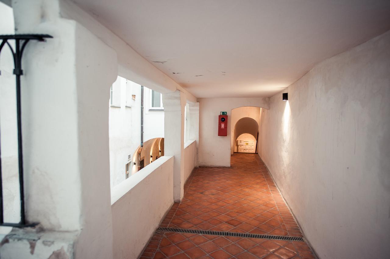 Apartment Astronomical Clock Prag Exteriör bild